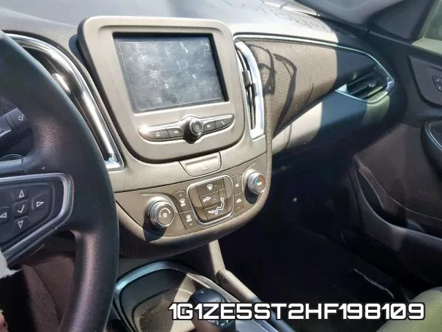 1G1ZE5ST2HF198109