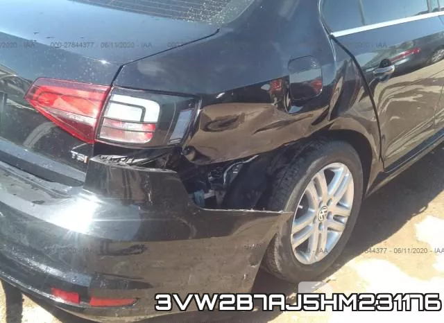 3VW2B7AJ5HM231176