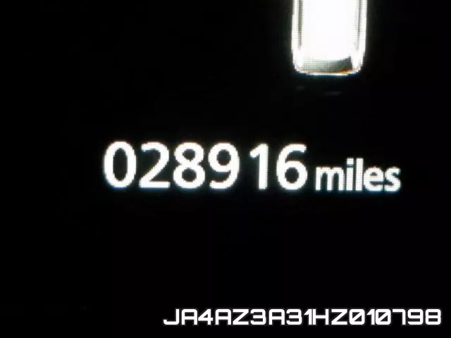 JA4AZ3A31HZ010798_8.webp