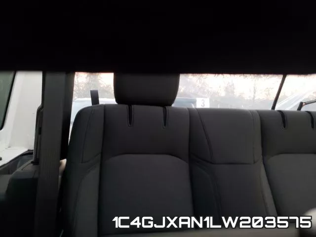 1C4GJXAN1LW203575_6.webp