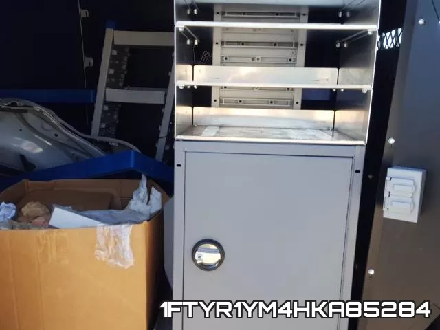 1FTYR1YM4HKA85284_6.webp