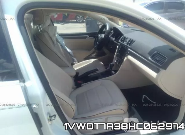 1VWDT7A38HC062974_5.webp