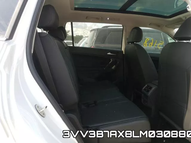 3VV3B7AX8LM030880_6.webp