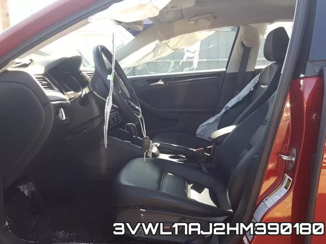 3VWL17AJ2HM390180_5.webp