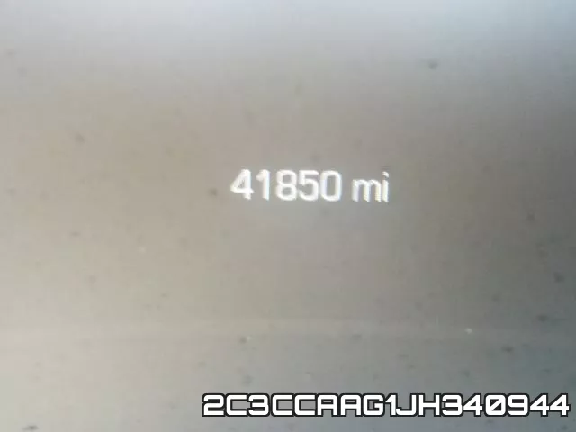 2C3CCAAG1JH340944_8.webp