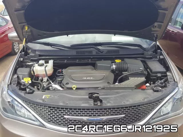 2C4RC1EG6JR121925_7.webp
