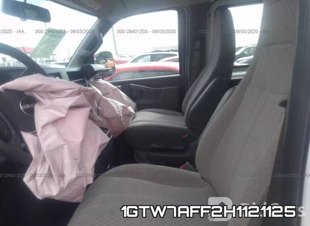 1GTW7AFF2H1121125_5.webp