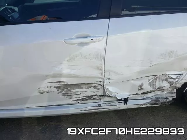 19XFC2F70HE229833_9.webp