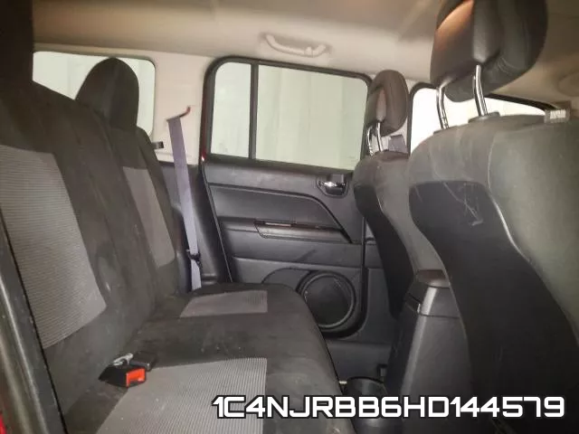 1C4NJRBB6HD144579_6.webp