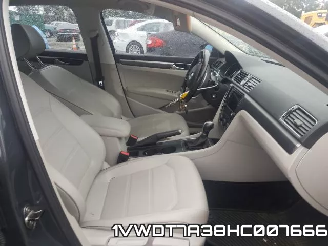 1VWDT7A38HC007666
