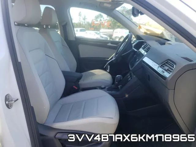 3VV4B7AX6KM178965_5.webp