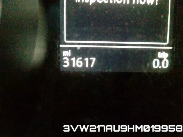 3VW217AU9HM019958_8.webp
