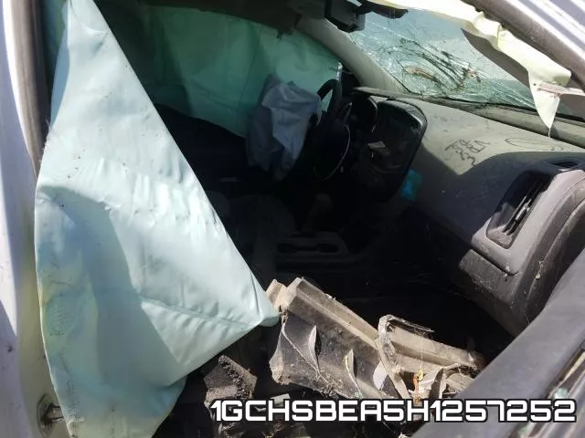 1GCHSBEA5H1257252_5.webp