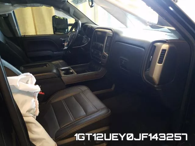 1GT12UEY0JF143257_5.webp