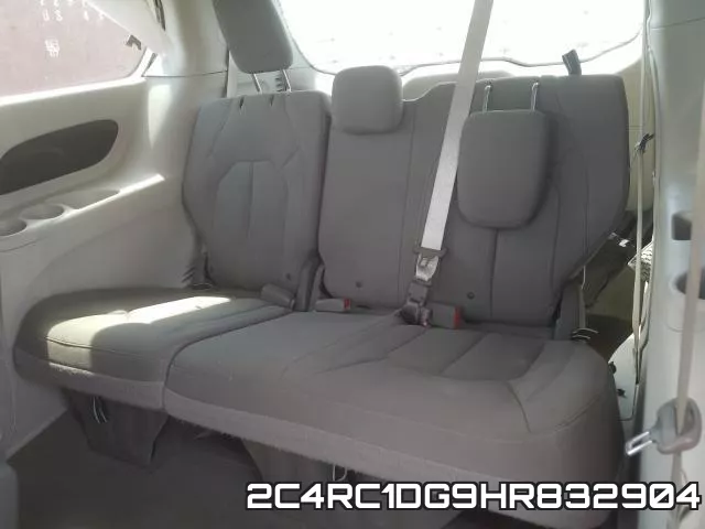 2C4RC1DG9HR832904_9.webp