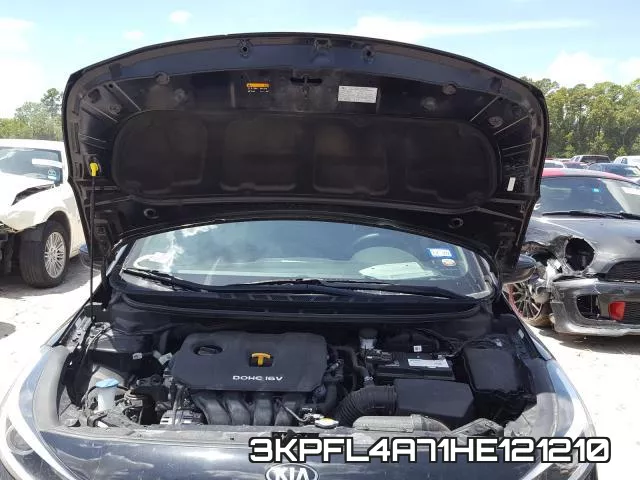 3KPFL4A71HE121210_7.webp
