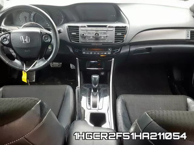 1HGCR2F51HA211054_9.webp