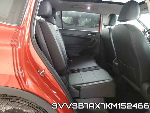 3VV3B7AX7KM152466_6.webp