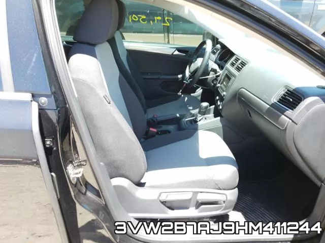 3VW2B7AJ9HM411244_5.webp