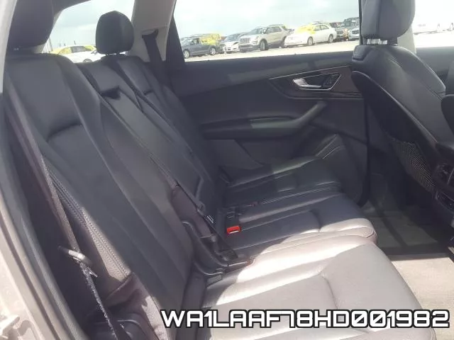 WA1LAAF78HD001982_6.webp