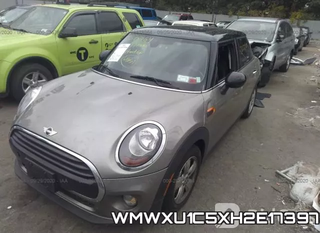 WMWXU1C5XH2E17397_2.webp