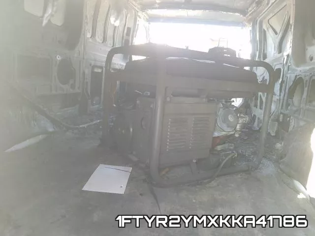 1FTYR2YMXKKA41786_10.webp