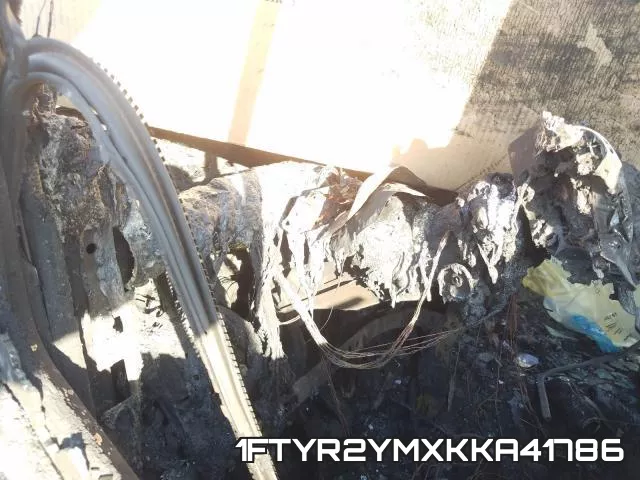 1FTYR2YMXKKA41786_8.webp