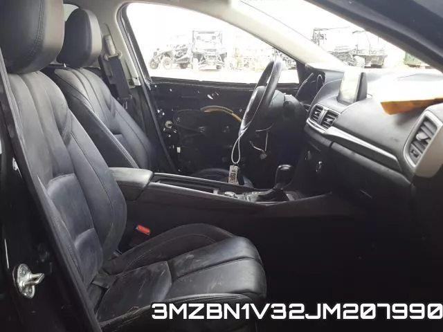 3MZBN1V32JM207990_5.webp