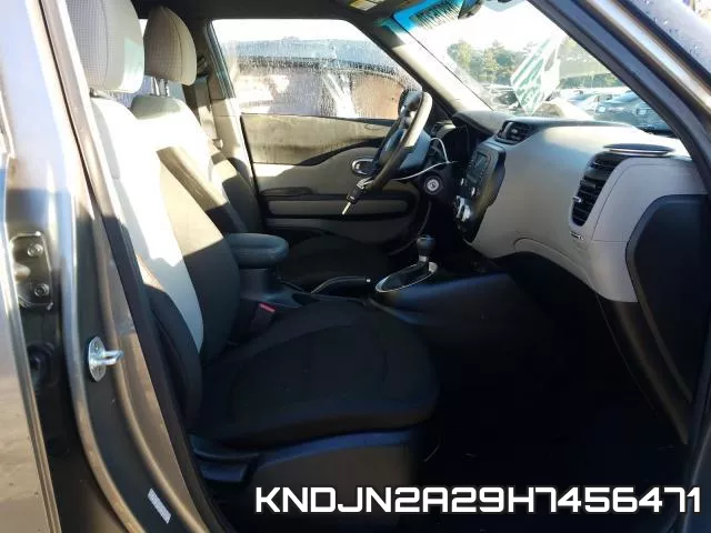 KNDJN2A29H7456471_5.webp