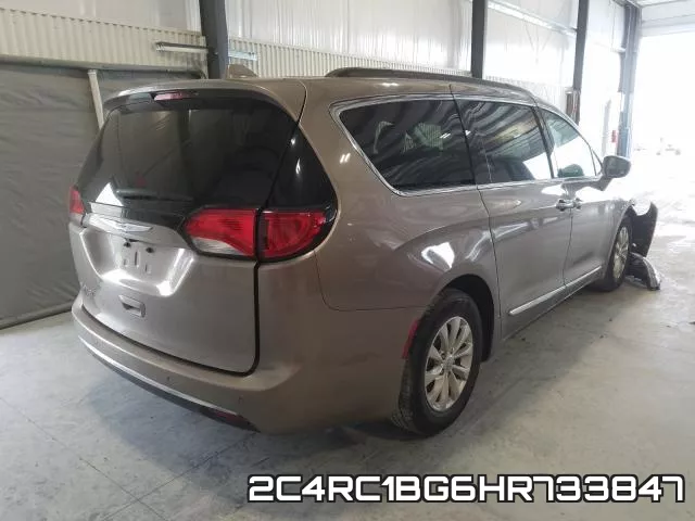 2C4RC1BG6HR733847_4.webp