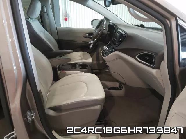 2C4RC1BG6HR733847_5.webp