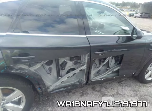 WA1BNAFY7J2191977_6.webp