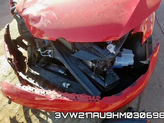 3VW217AU9HM030698_9.webp