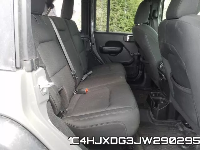1C4HJXDG3JW290295_6.webp
