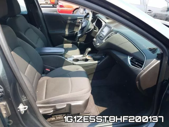 1G1ZE5ST8HF200137