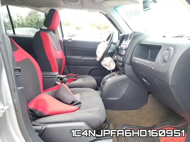 1C4NJPFA6HD160951_5.webp