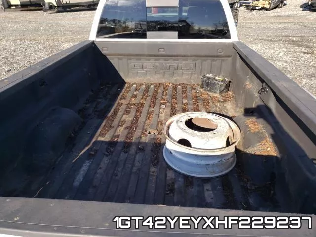1GT42YEYXHF229237_9.webp