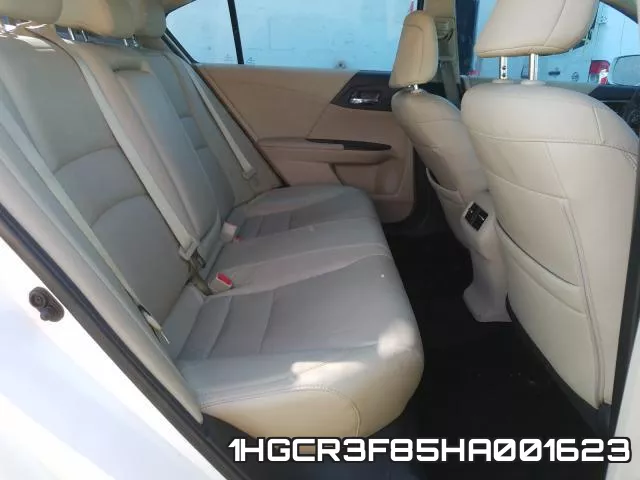 1HGCR3F85HA001623