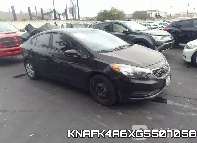 KNAFK4A6XG5507058