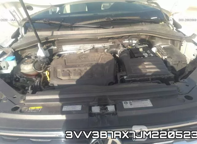 3VV3B7AX7JM220523_10.webp