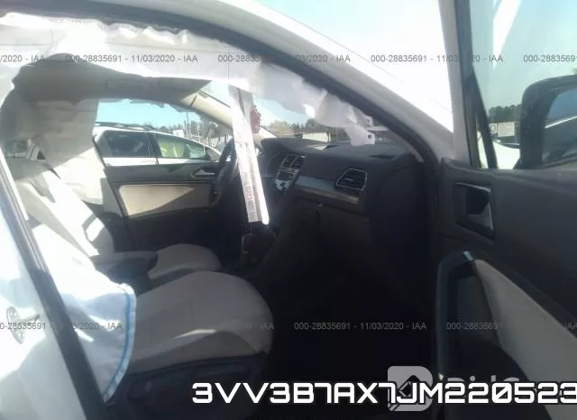 3VV3B7AX7JM220523_5.webp