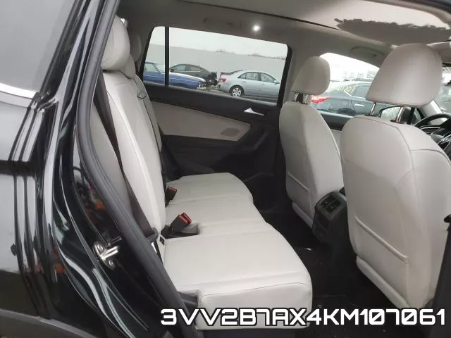 3VV2B7AX4KM107061_6.webp