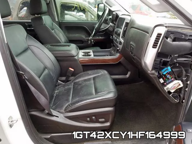 1GT42XCY1HF164999_5.webp