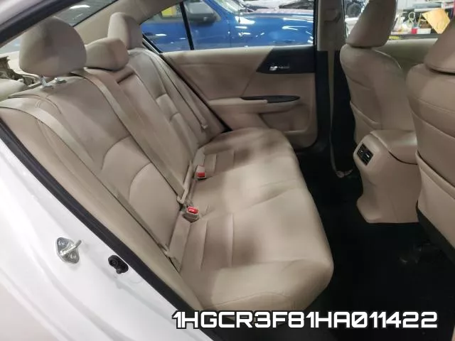 1HGCR3F81HA011422_6.webp