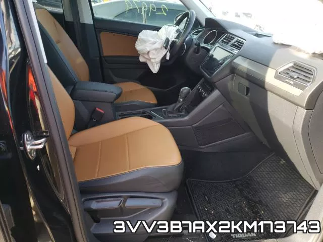 3VV3B7AX2KM173743_5.webp