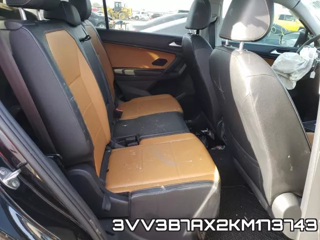 3VV3B7AX2KM173743_6.webp