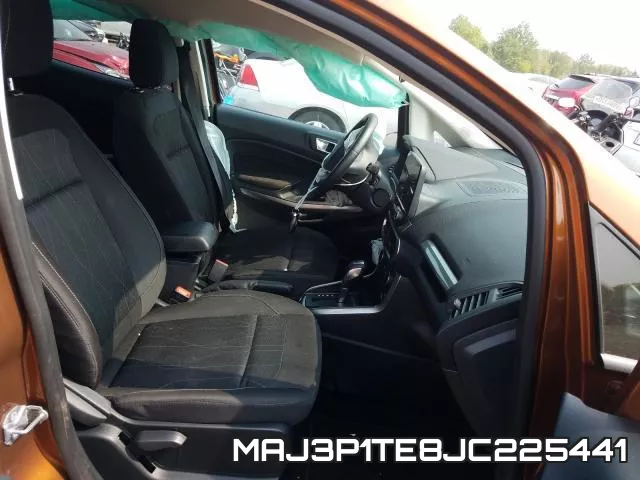 MAJ3P1TE8JC225441_5.webp