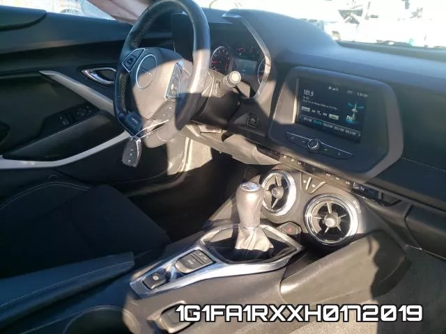 1G1FA1RXXH0172019_9.webp