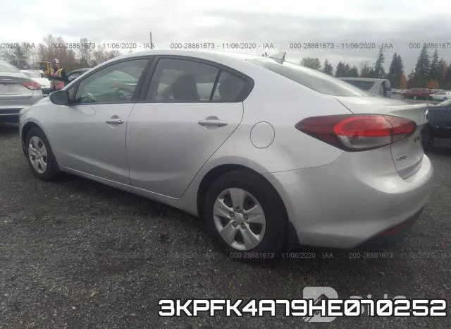 3KPFK4A79HE070252_3.webp