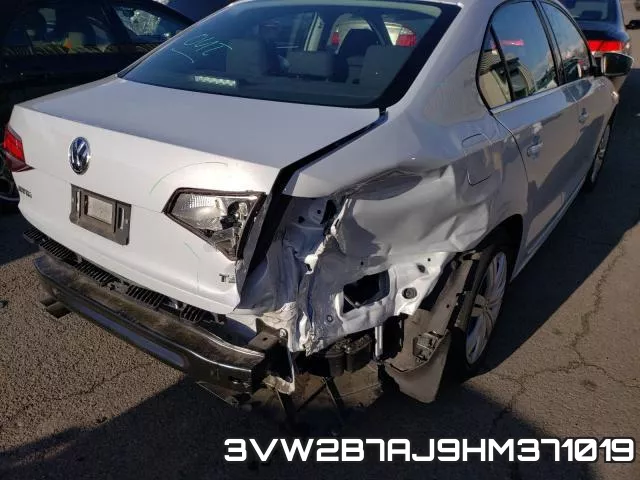 3VW2B7AJ9HM371019_9.webp